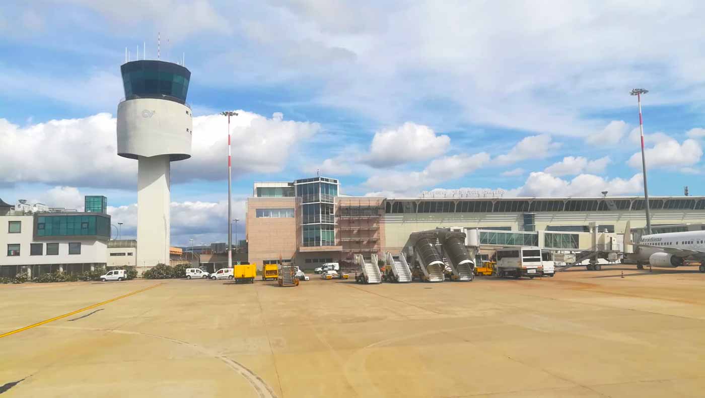 Aeroporto Olbia: aereo 
