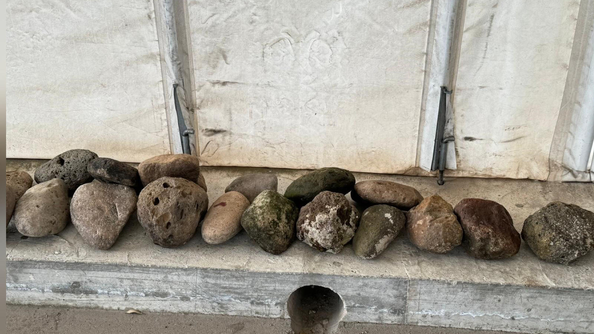 Olbia: sequestro pietre al porto: forse provenivano da area archeologica