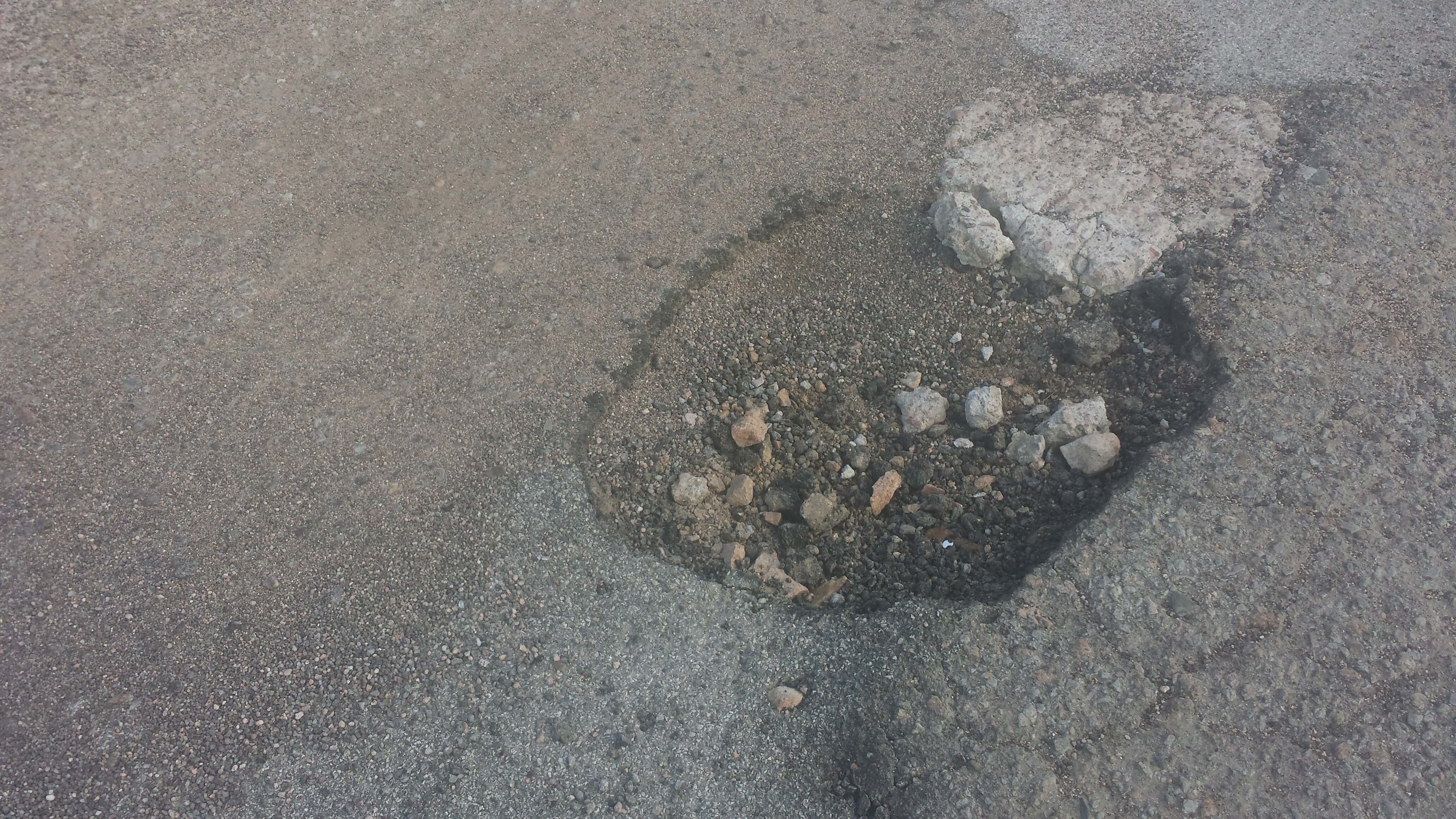 buche strade inps olbia asfalto