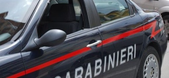 Girava con un'arma carica, arrestato dai Carabinieri