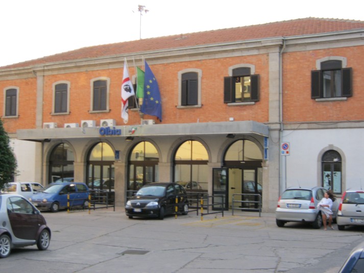 Arretramento della stazione di Olbia.