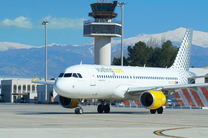 Vola da Olbia a Barcellona con la low cost Vueling