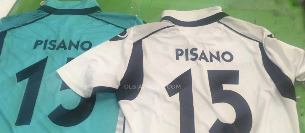 L'ex Cagliari Francesco Pisano vestirà la maglia dell'Olbia