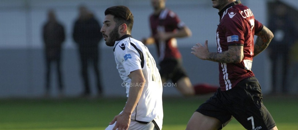 L'Olbia manda l'Arezzo al tappeto: gol di Capello e Ragatzu