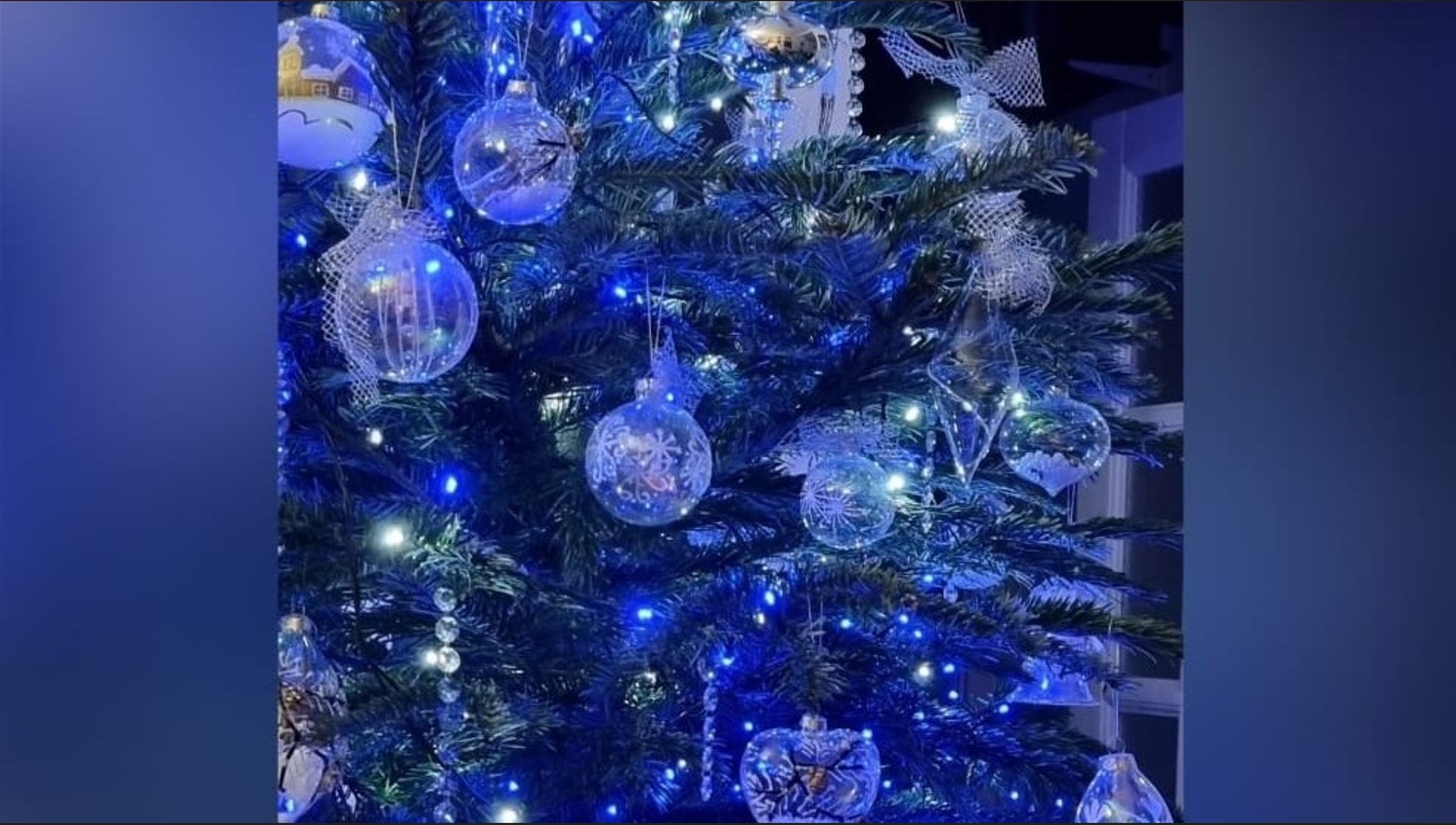 Dal baule di Nadia: l'albero di Natale, quando le palline di plastica non esistevano