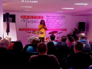 Centro Musica Olbia di Manuel Spano, service audio luci video, rivendita attrezzature e strumenti musicali e prodotti beats ed apple