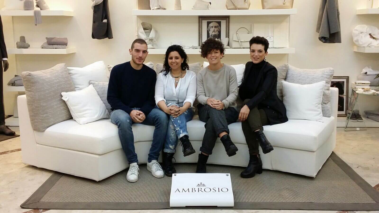 Ambrosio la Corte abbigliamento e boutique Olbia Costa Smeralda staff e famiglia gruppo