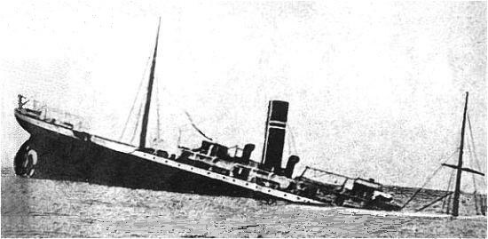 Nave_mercantile_WASHINGTON_in_affondamento_davanti_a_Camogli_1917