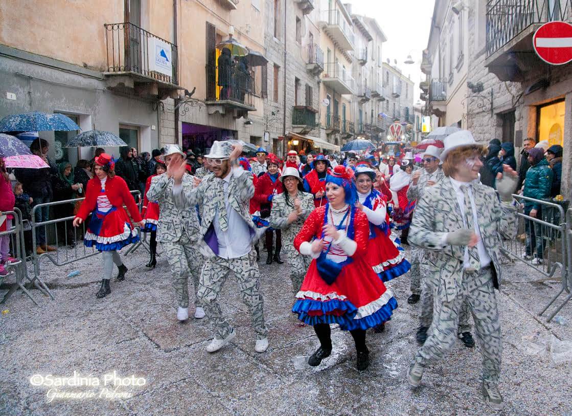 carnevale tempio carrasciali timpiesu figuranti