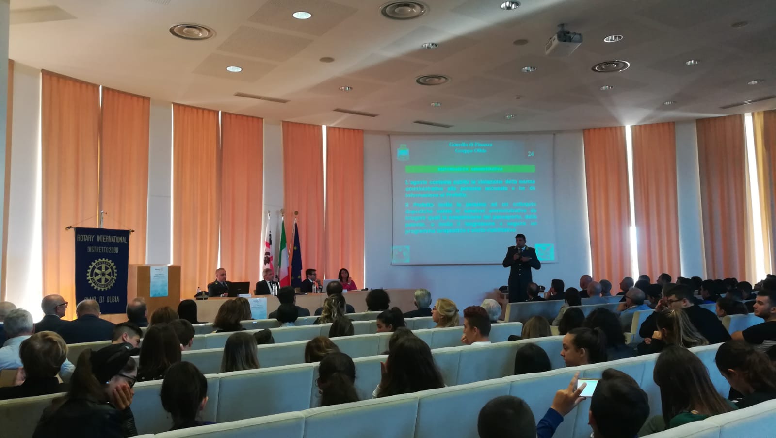 finanza rotary club olbia convegno2
