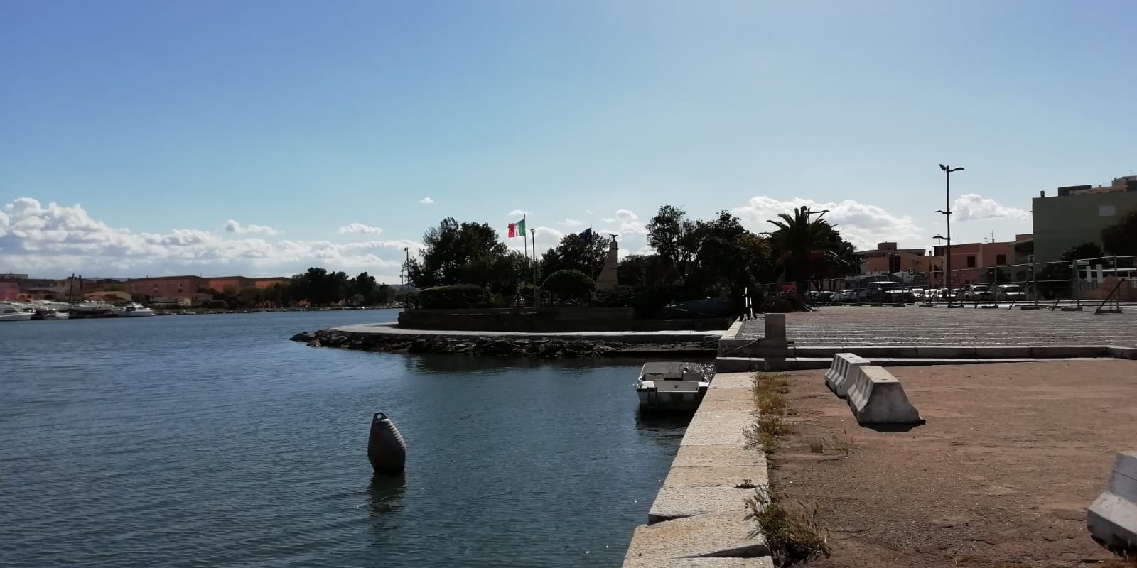 rotonda sul mare