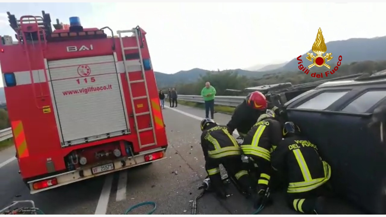 incidente vigili del fuoco ss 125 var