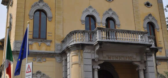Elezioni, presentate le diciotto liste. Sei candidati a sindaco.