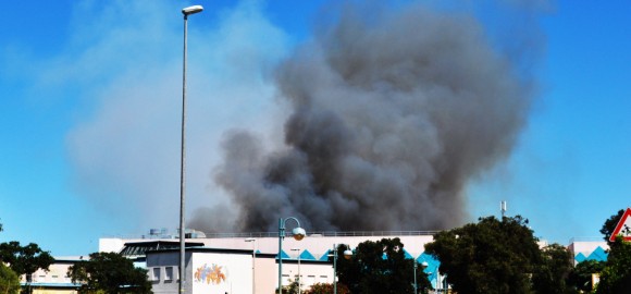 Incendio a Poltu Quadu, mezzi aerei in azione