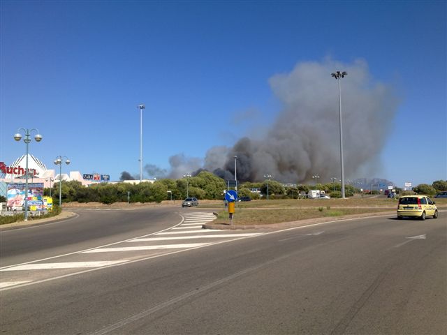 Grosso incendio a Sa Marinedda