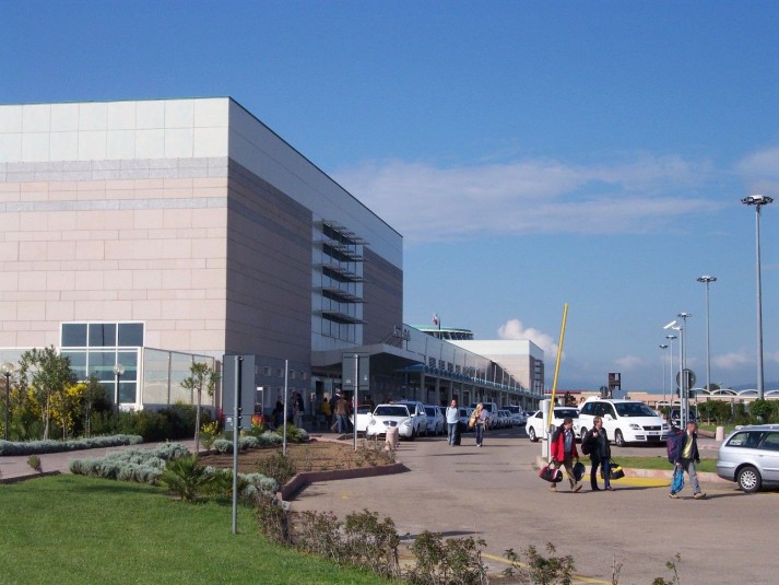 Aeroporto Olbia: rogo negli uffici Meridiana