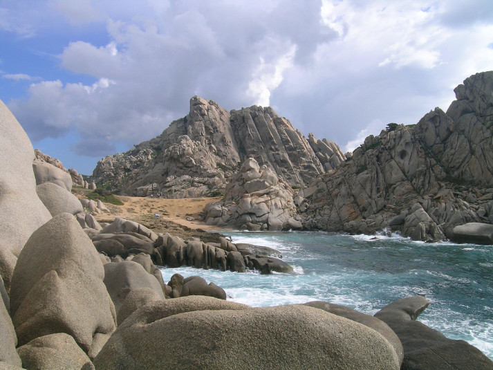 Gallura: regole più ferree per gli ambulanti in spiaggia