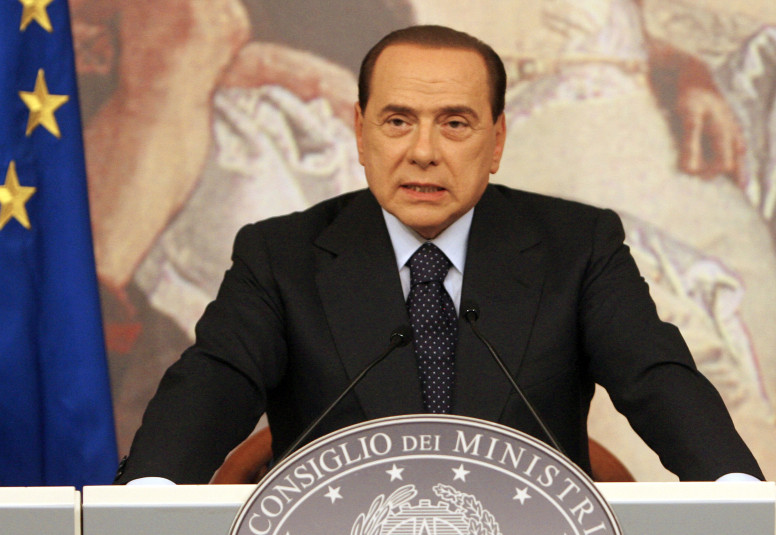 Berlusconi al processo per le foto a Villa Certosa