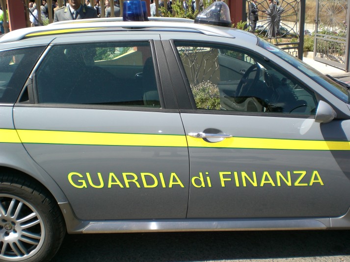 Guardia di Finanza scopre discarica abusiva nel Parco Nazionale di La Maddalena