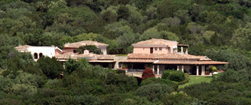 Villa Certosa: blitz dei forestali