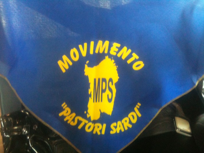 Movimento Pastori Sardi: manifestanti bloccano porto di Olbia