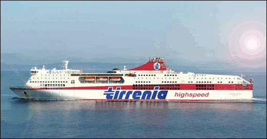 Tirrenia: due navi più spaziose per il nord Sardegna