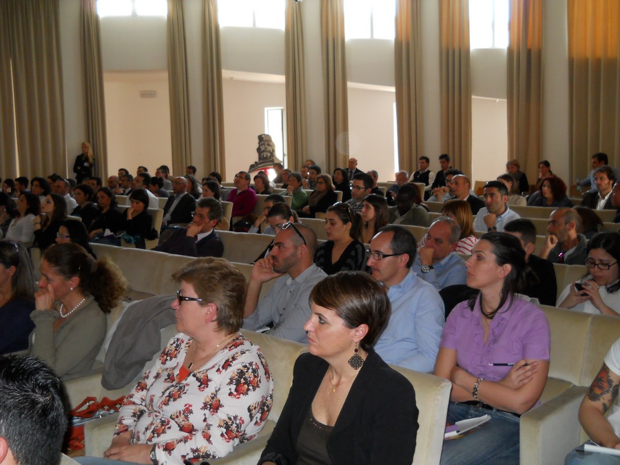 Operatori a turistici a lezione di... turismo 2.0 - Successo per il convegno organizzato dall'Assessorato guidato da Marco Vargiu