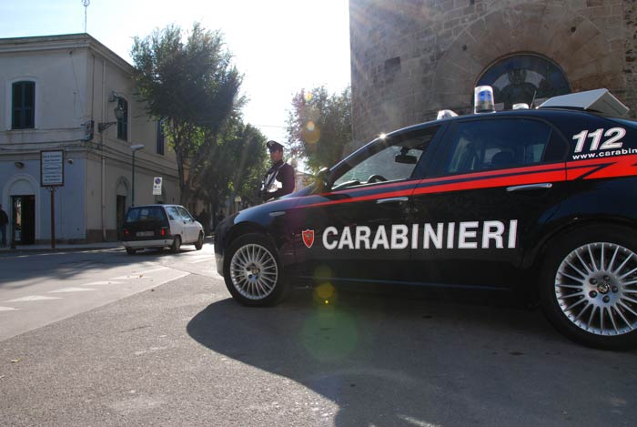 Olbia, tentano di rapinare la casa di un'anziana: arrestati