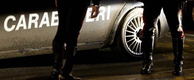 Olbia, auto fantasma trovata dai Carabinieri: immatricolata in Italia, circolava con targa bulgara