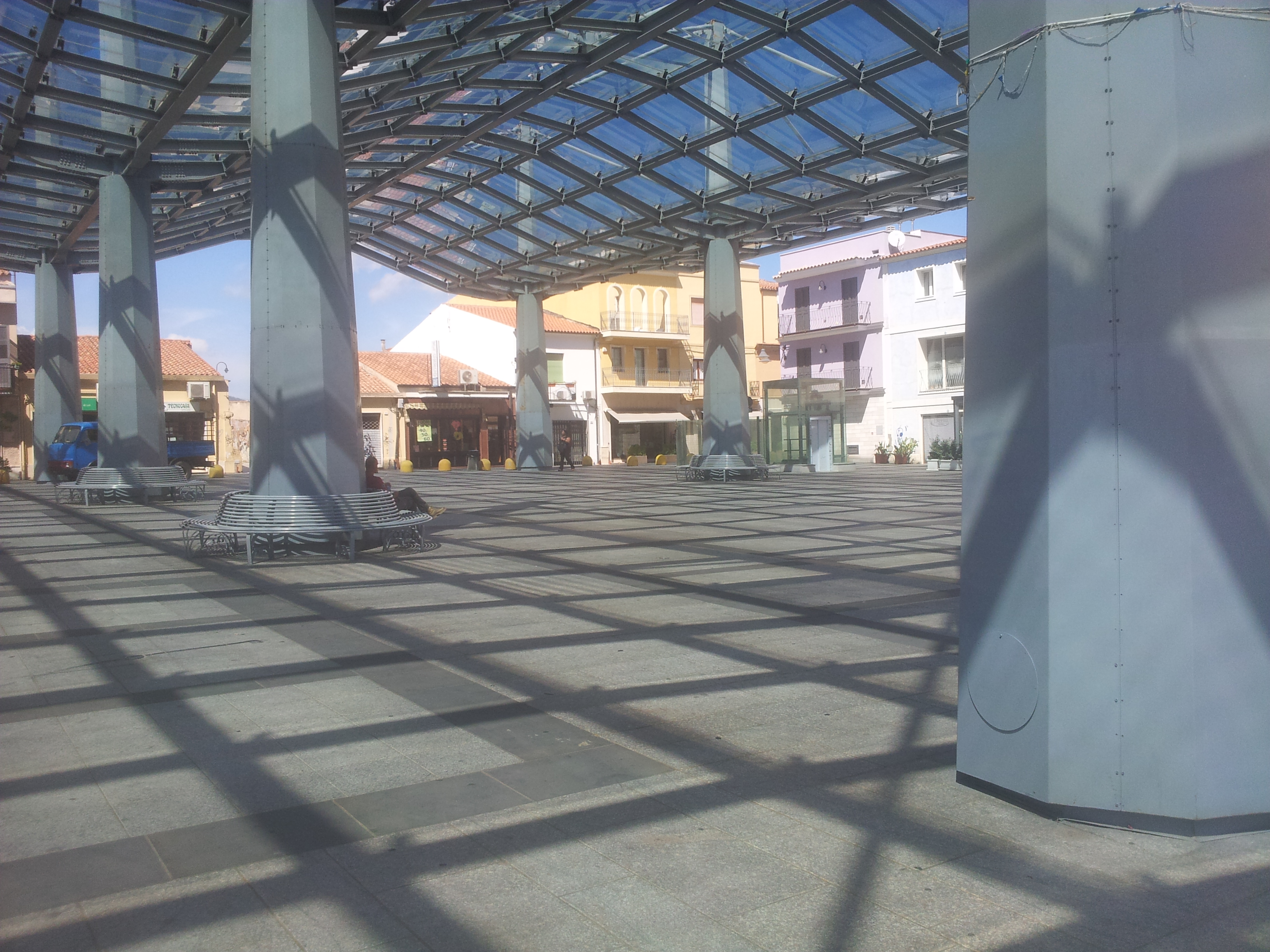 Olbia: Piazza Mercato si prepara per il restyling