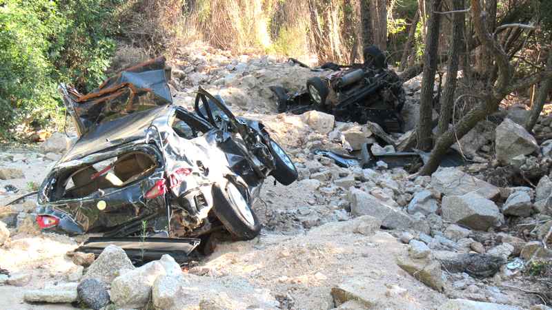 Alluvione, crollo di Monte Pinu: ci sono ancora le auto delle vittime