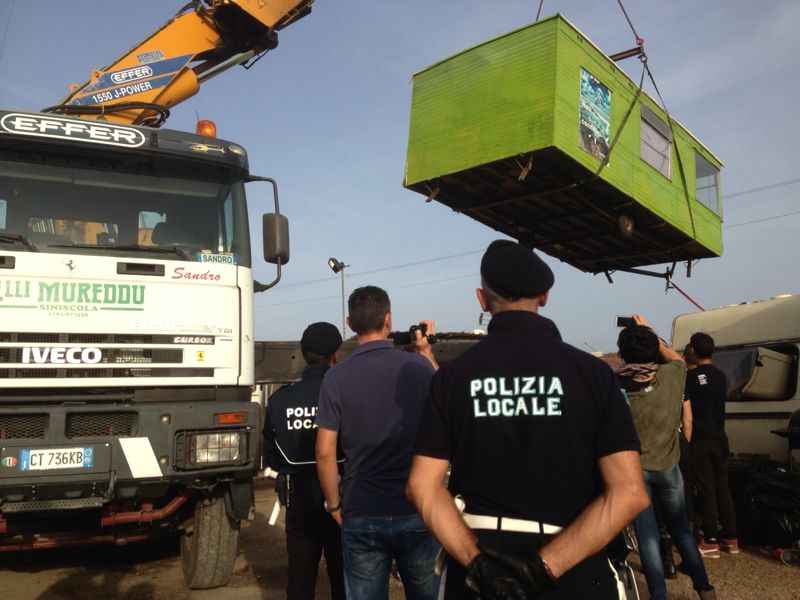 Olbia, espulsa una famiglia dal campo rom comunale