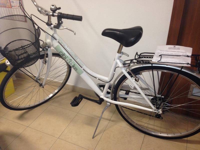 Olbia, secondo furto al bike sharing: bici recuperata dalla Polizia Locale