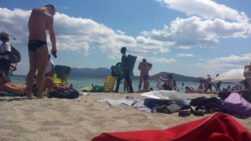 Olbia, ambulanti in spiaggia: parte il bando