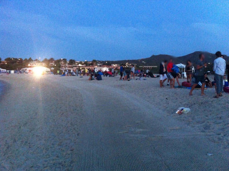 Olbia, Ferragosto in spiaggia a rotoli: ecco la sfilza di divieti