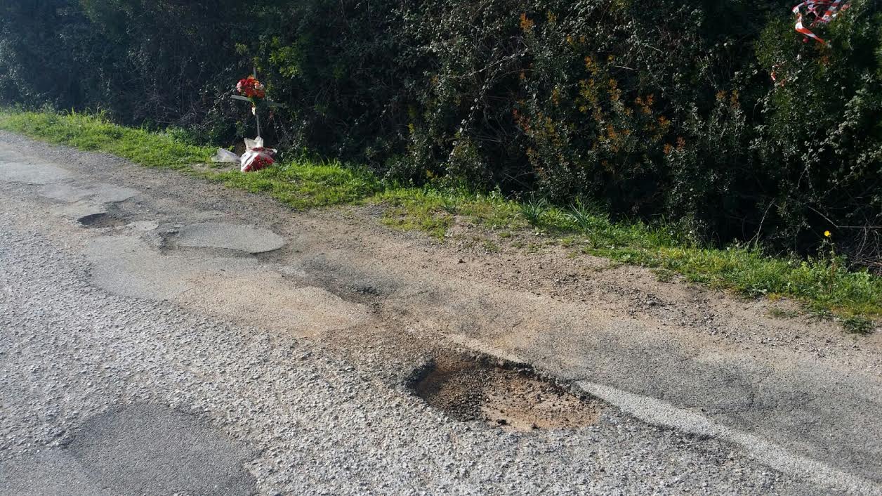 Olbia. Segnala una strada pericolosa: denunciato