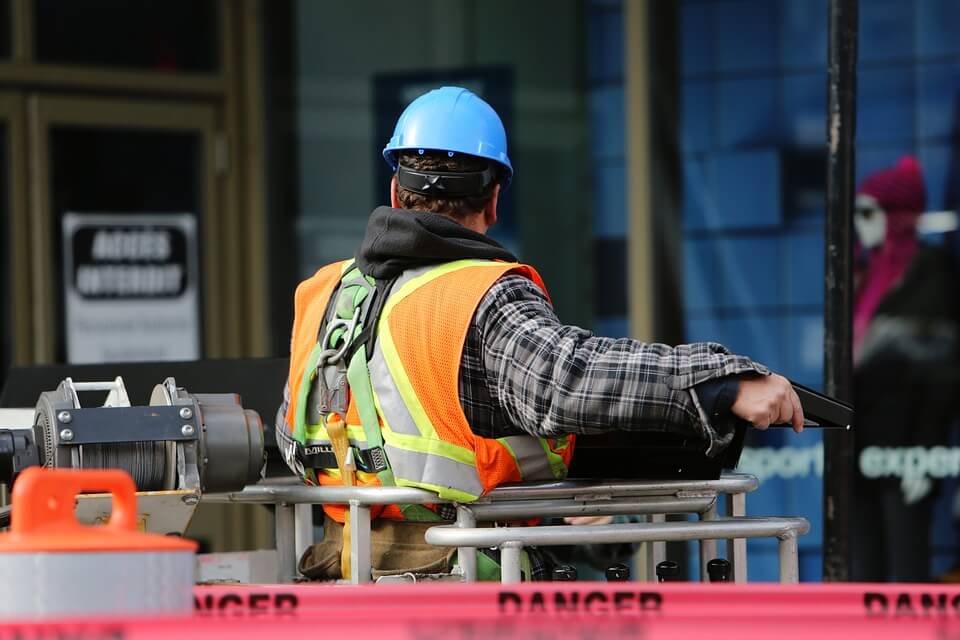 La crisi dei cantieri in Sardegna: nell’ultimo anno perse 328 imprese