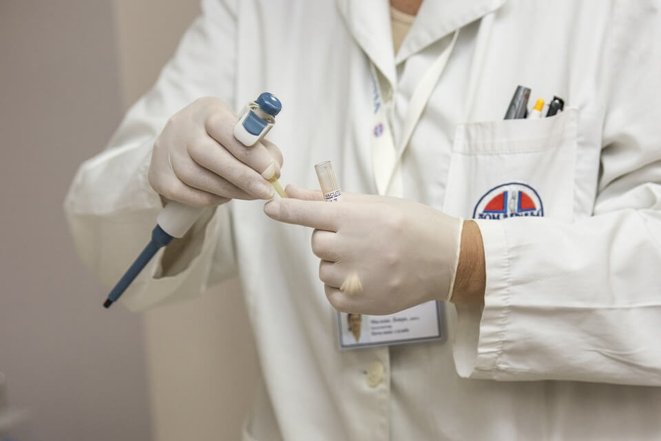 Studente con la scabbia in quarantena