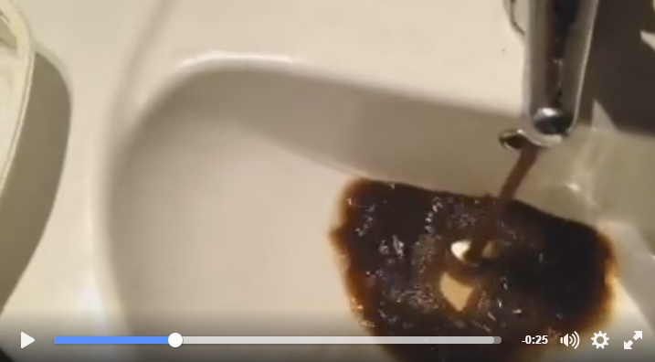 Acqua gialla: la *Video denuncia* di un cittadino di San Teodoro