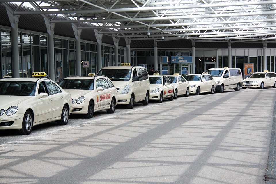 Al via la presentazione domande per diventare conducenti di taxi, NCC e barche