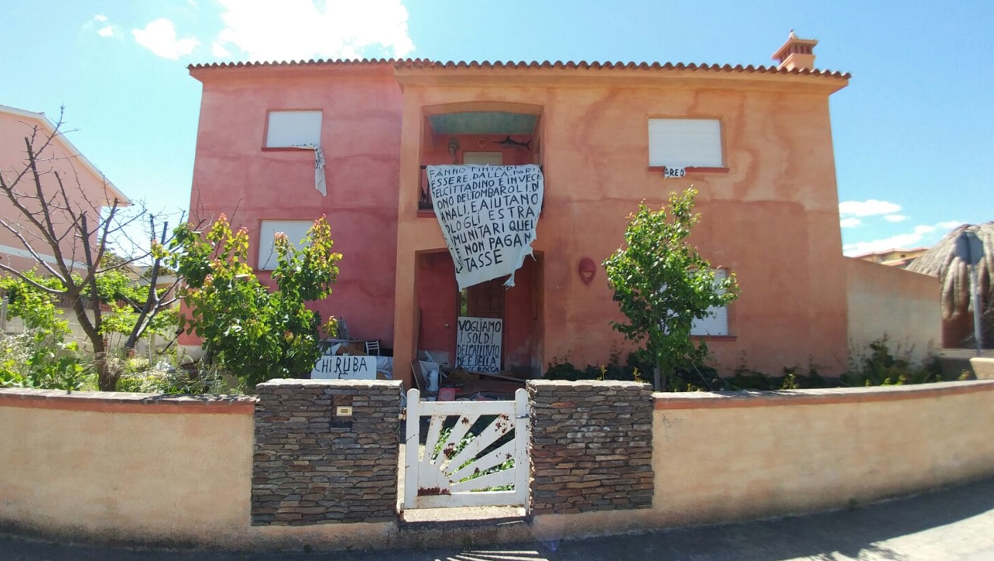 Olbia, Zona Bandinu: clamorosa protesta contro i politici olbiesi