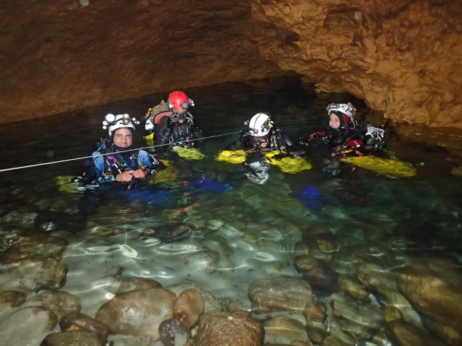 Sardegna: si trova nell'isola la grotta più lunga d'Italia