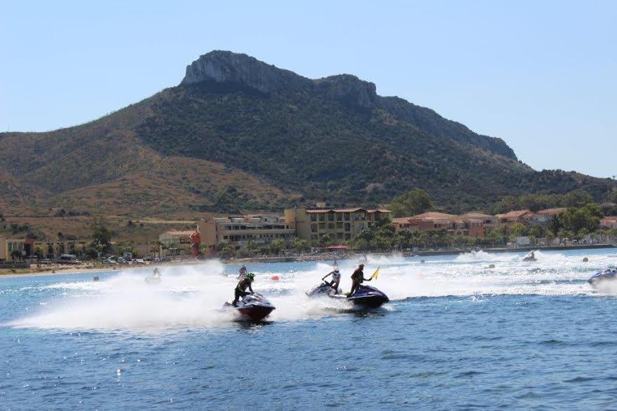 Golfo Aranci, Figari Jet Ski: grande spettacolo sulle acque della Prima Spiaggia