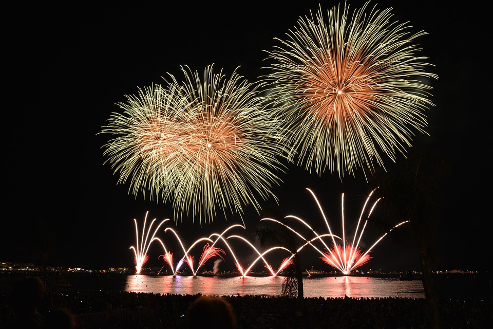 *VIDEO* Golfo Aranci: dopo il successo di Pelù, tutto pronto per i Fuochi d'Artificio.