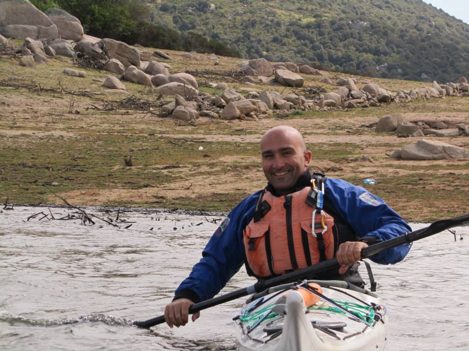 Olbia. Matrimonio in kayak per Francesco Gambella e Nicoletta Pruneddu