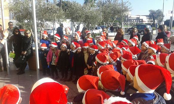 *VIDEO* Olbia: i bambini di San Vincenzo cantano il Natale