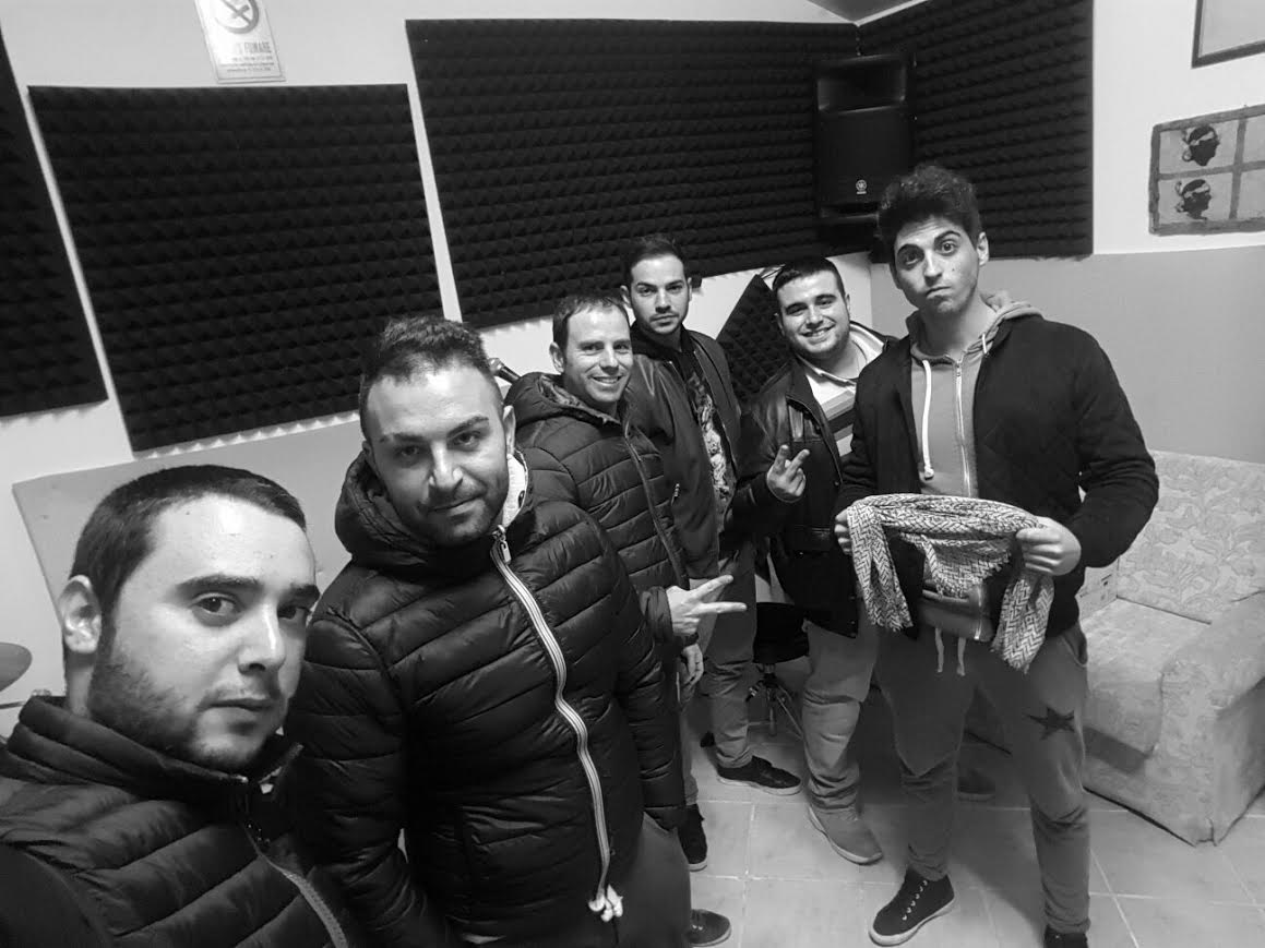 Igor Inzaina è il nuovo cantante dei Gentiles