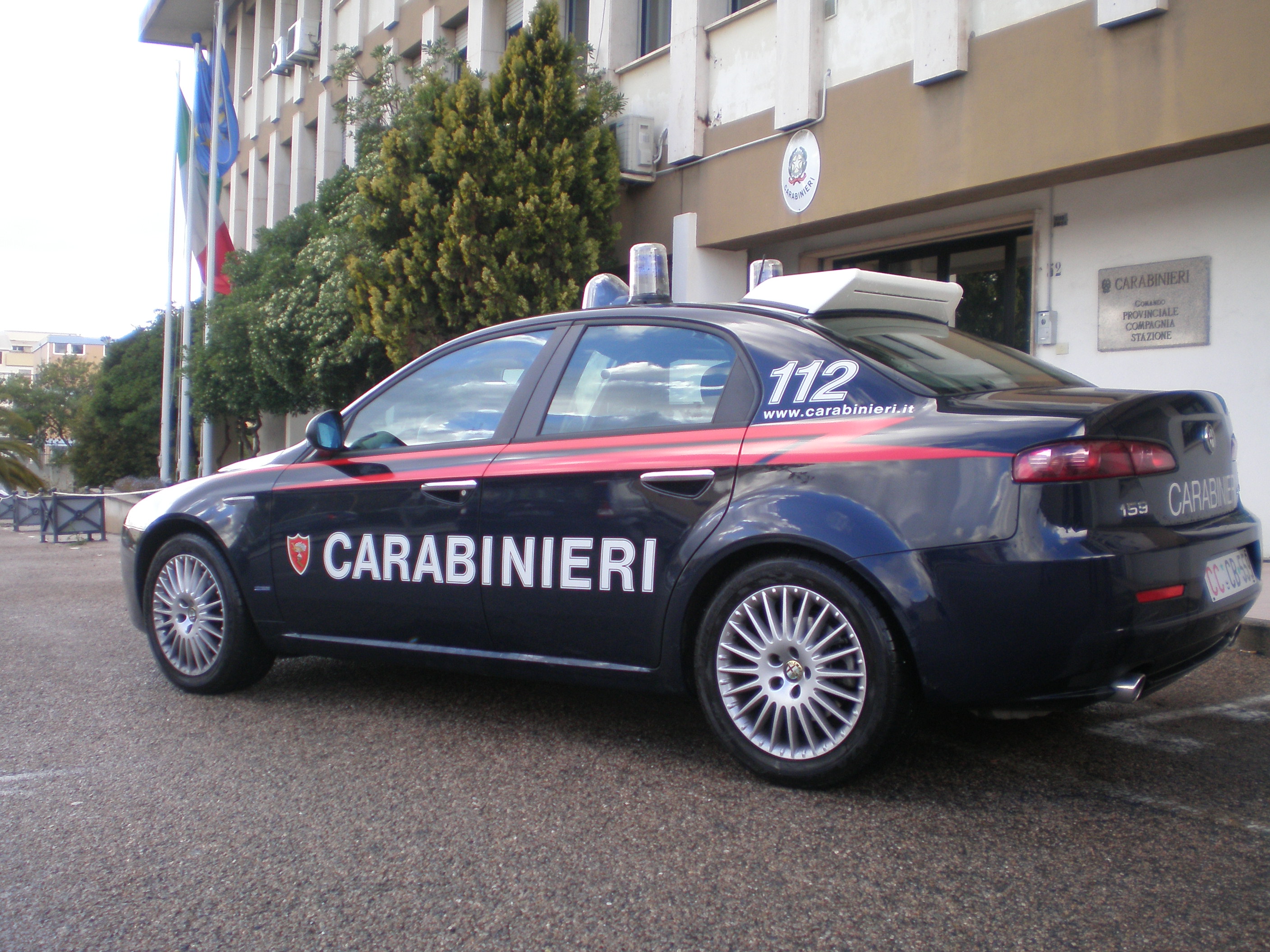 Spaccio nei vicoli cittadini: 2 arresti