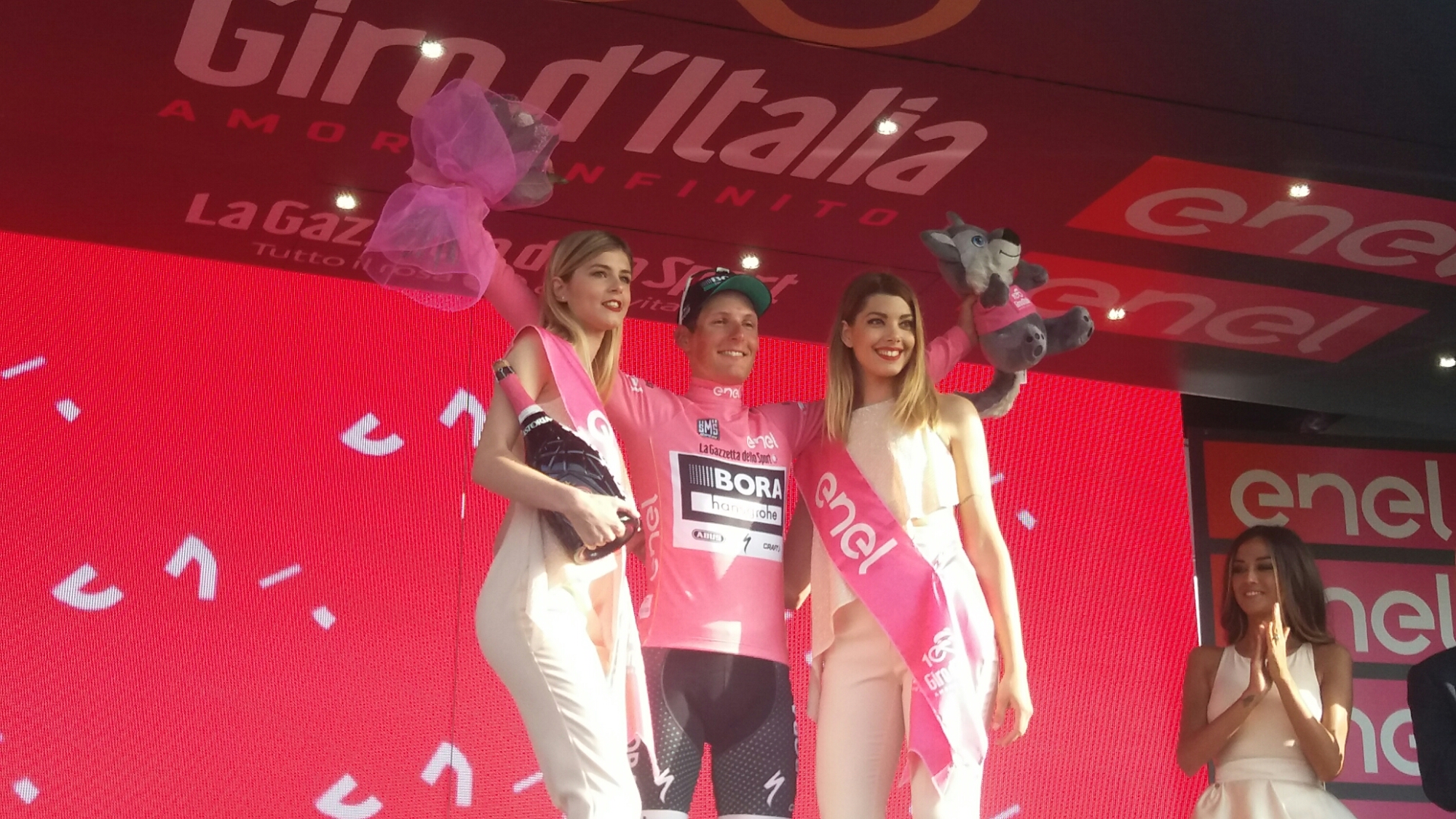 Olbia assegna la prima Maglia Rosa del Giro d'Italia 