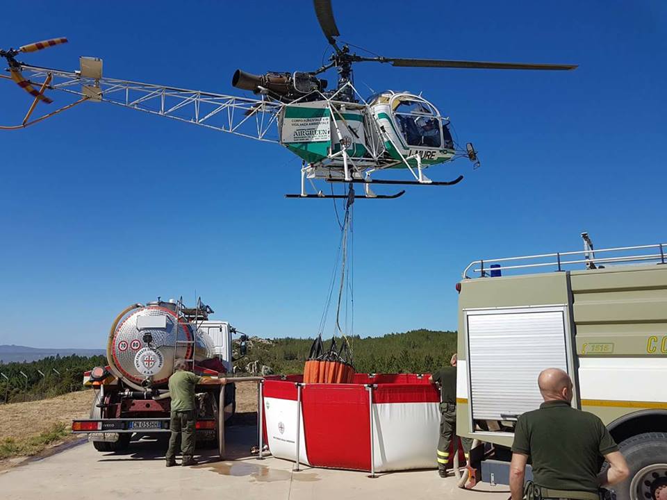 Sardegna, incendio sulla statale: chiusa la SS 128 